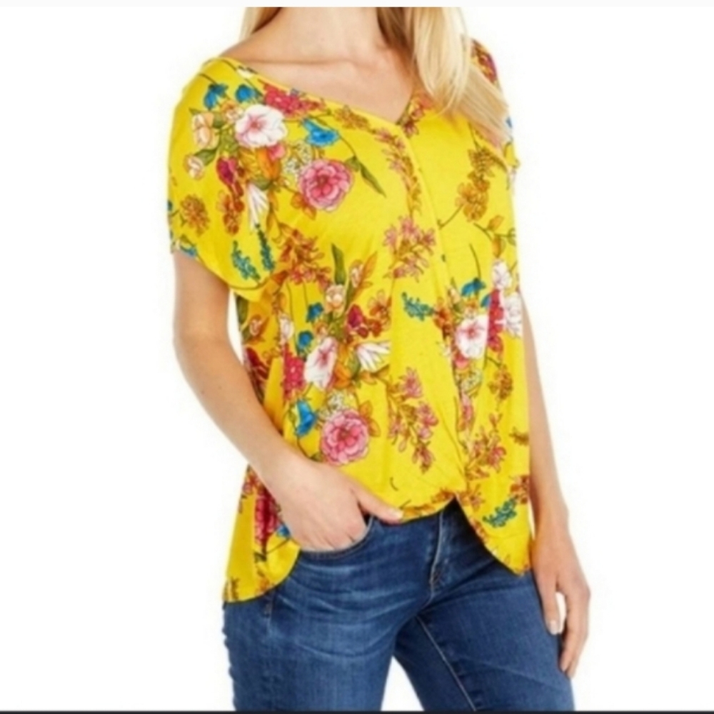 Bobeau floral cascade top